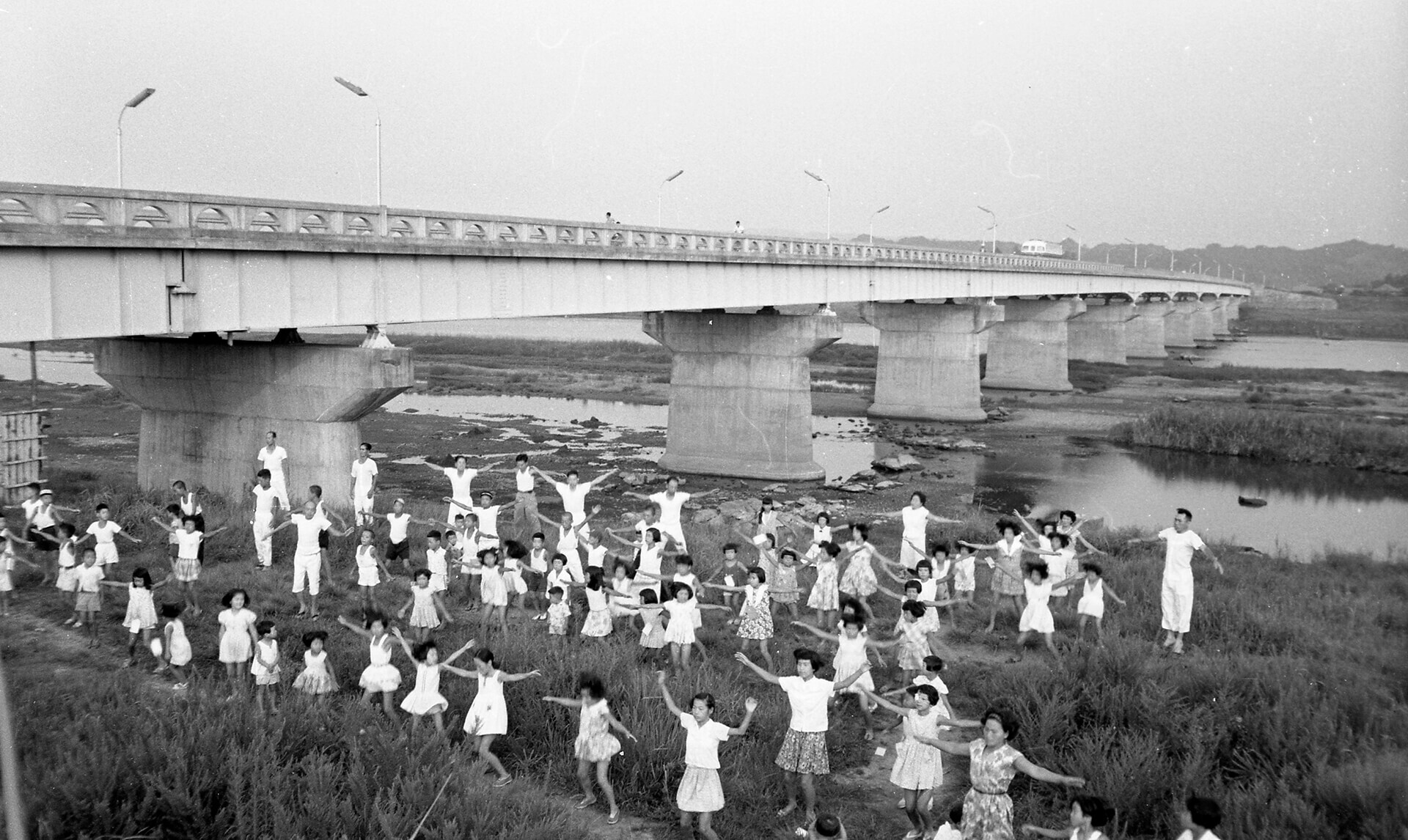 大淀川河川敷 体操