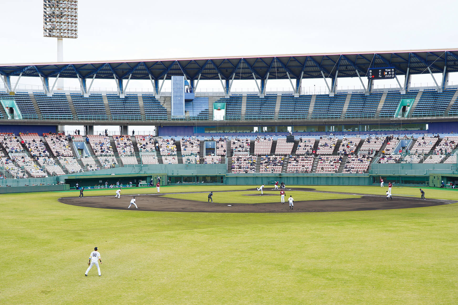 宮崎県総合運動公園（ひなたサンマリンスタジアム宮崎）